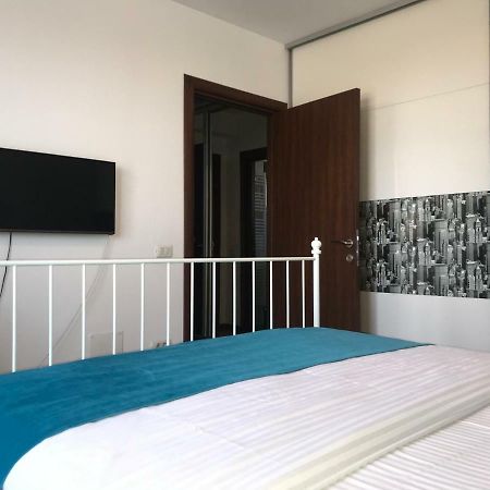 Pipera Lake View By Acme Rent Bucarest Exterior foto
