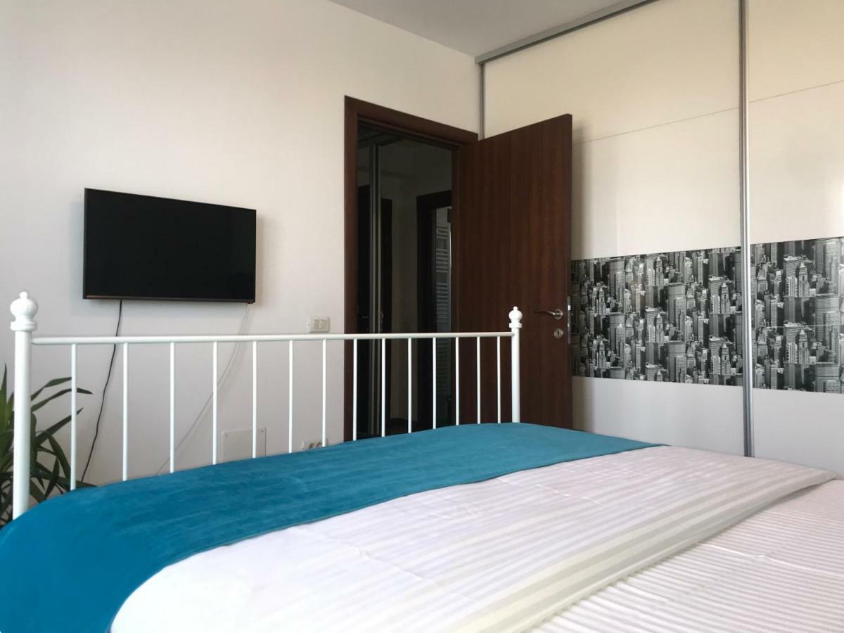 Pipera Lake View By Acme Rent Bucarest Exterior foto